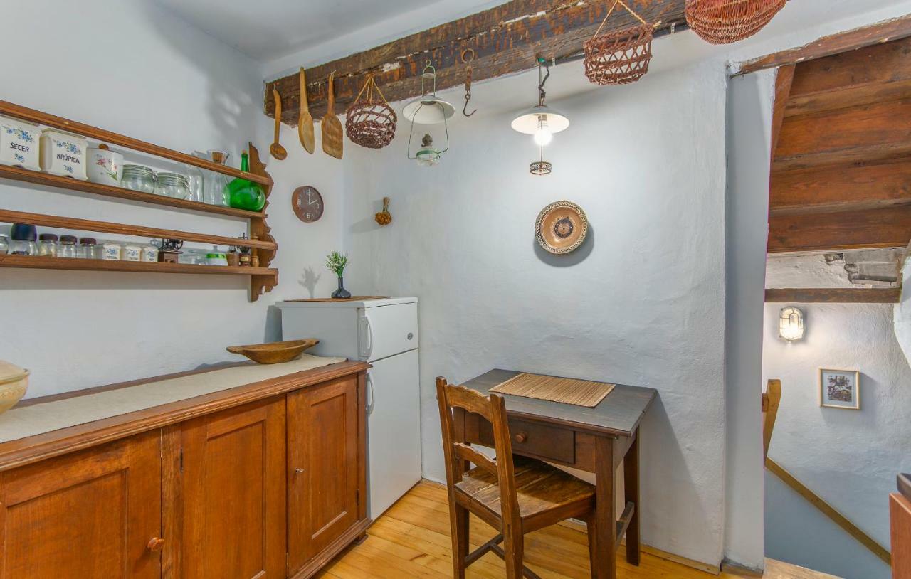 Apartment Kuharic Groznjan Luaran gambar
